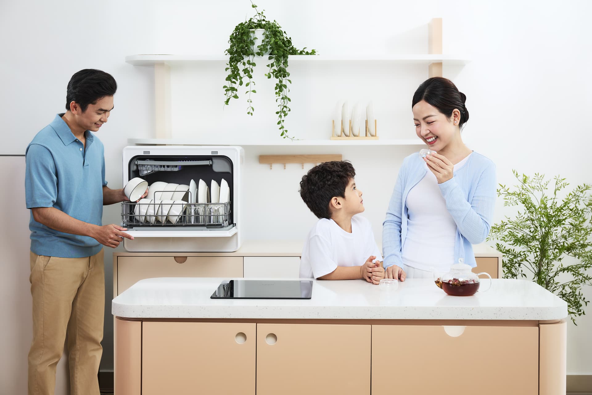 DISH WASHING MACHINE LIFESTYLE PHOTOGRAPHY